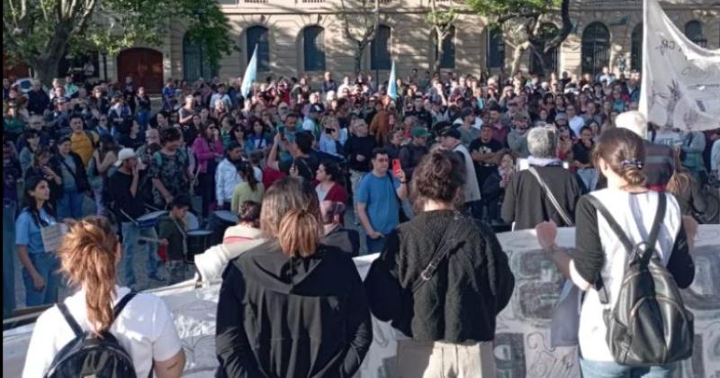 Las clases públicas son la continuidad de las marchas que se realizaron en Pergamino