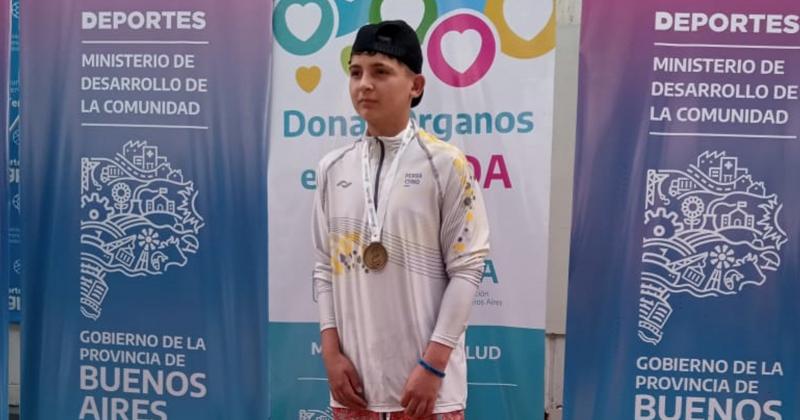 Bautista Mena -natación trasplantado Sub 17- ganó en 50 metros libres