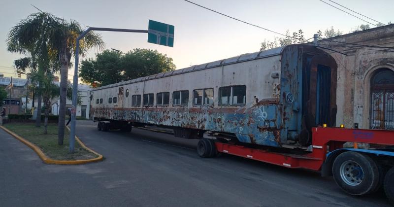 Uno de los dos vagones de transporte de pasajeros que sern sometidos a restauraciones de los especialistas del colectivo de historia ferroviaria Apref