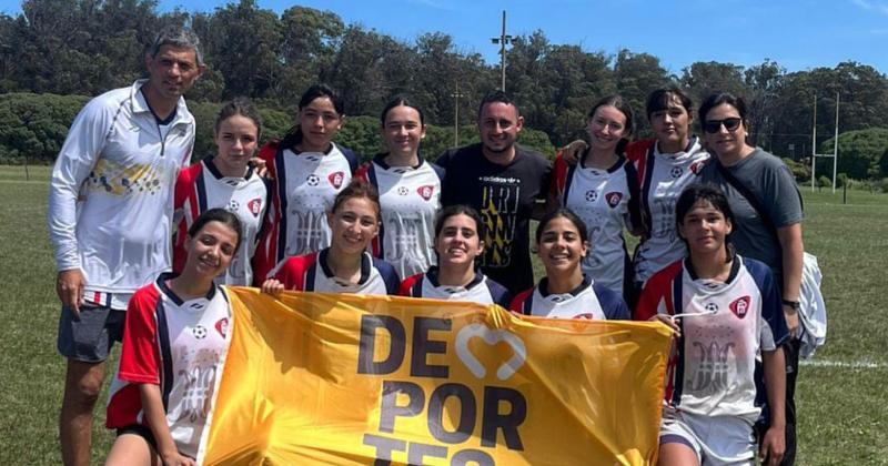 El equipo de rugby (seven) de Pergamino fue campeón invicto en Mardel