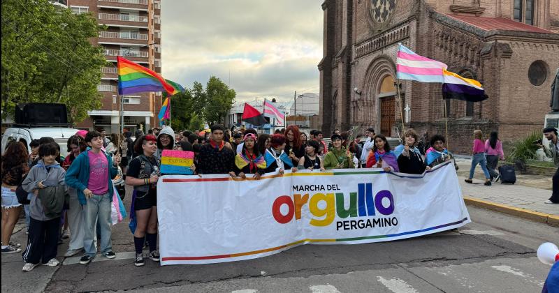 Ms de mil fueron los asistentes a la sexta edición de la Marcha del Orgullo