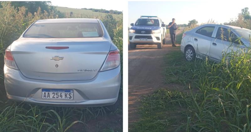 El vehículo apareció abandonado en un camino rural cercano al acceso a la ciudad de Arrecifes