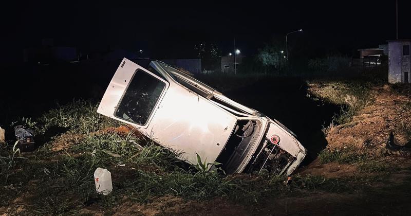 El conductor del Fiat 147 siniestrado fue trasladado al Hospital San José con varios traumatismos