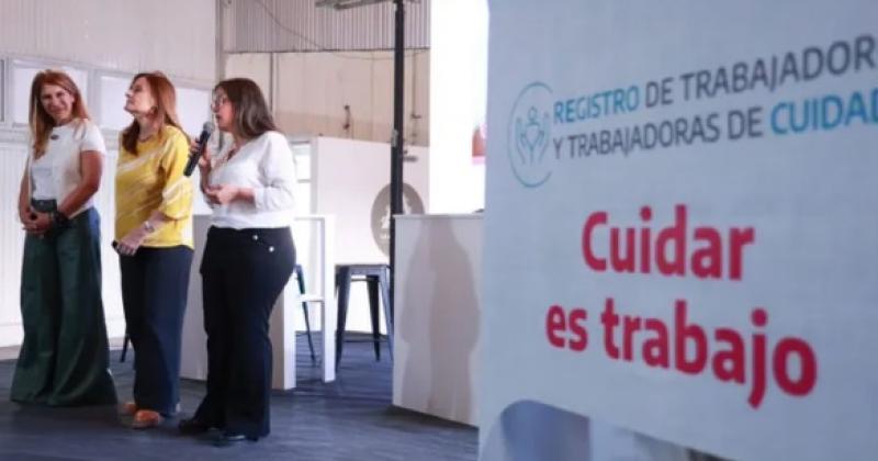 Funcionar como una bolsa de trabajo oficial on line Apunta a quienes brindan el servicio de asistencia no terapéutico Apunta a mejorar la inserción laboral