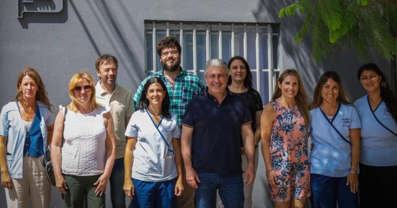 Javier Martínez recorrió junto al personal del Caps las remodeladas instalaciones