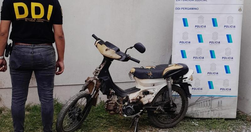 La moto 110 filmada por las cmaras de seguridad trasladando a los delincuentes