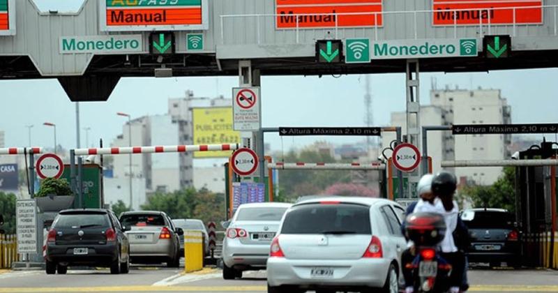 En las primeras horas del martes por Autovía 2 camino a la costa se contabilizaron 1239 autos a la altura de Samborombón 212 por Maipú y por Ruta 11 pasaje La Huella 494 vehículos