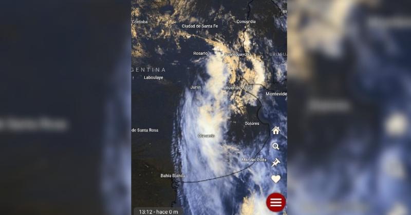 El paso de la nube muestra una tenue carga de precipitaciones en nuestra región