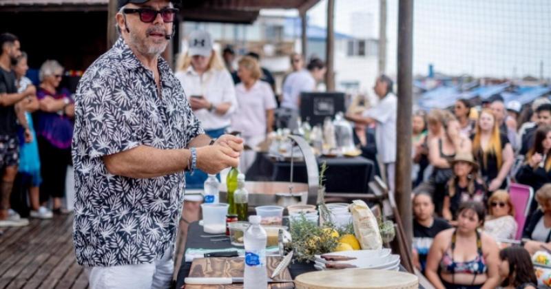 De Santis fue el protagonista de una tarde llena de sabores con degustaciones y música en vivo