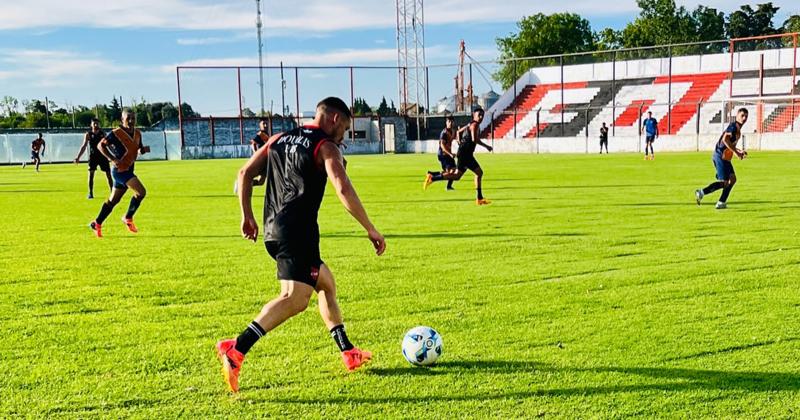 Adriaacuten Aranda tras el primer amistoso- Quedamos conformes con el equipo