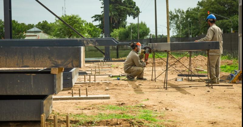 Avanzan las obras en el Microestadio