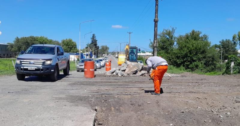 La Municipalidad de Pergamino est llevando adelante el arreglo de los cruces ferroviarios para alcanzar una mejor transitabilidad a los vehículos que circulan por la ciudad