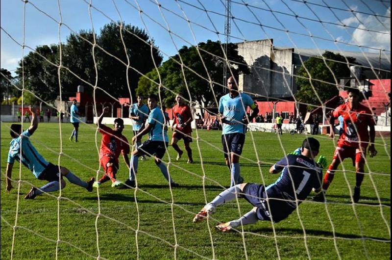 INDEPENDIENTE (CHIVILCOY), ÁRBITROS Y ENTRENAMIENTO – CLUB