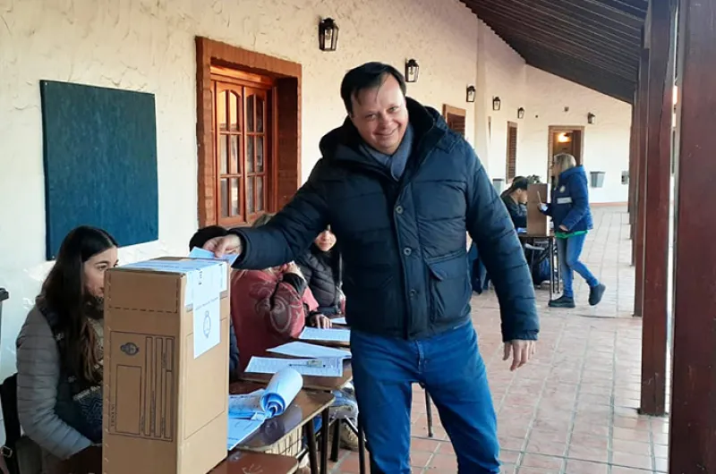 Fabi N Cejas El Precandidato De Avanza Libertad Fue Uno De Los